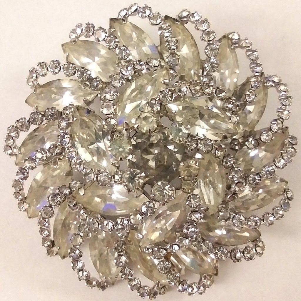 Large Vintage Mid-Century Rhinestone Brooch By Weiss Costume Jewelry